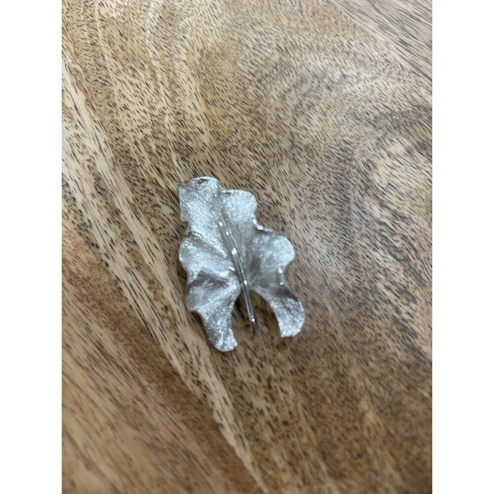 Vintage Monet Leaf Brooch Pin Textured Silver Tone 2” X 2”